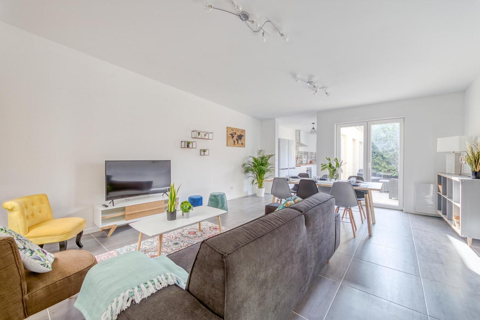 Villa Spacieuse 6 Ch/12 Personnes/ 6 Sdb Wc Privee Βαλενσιέν Εξωτερικό φωτογραφία